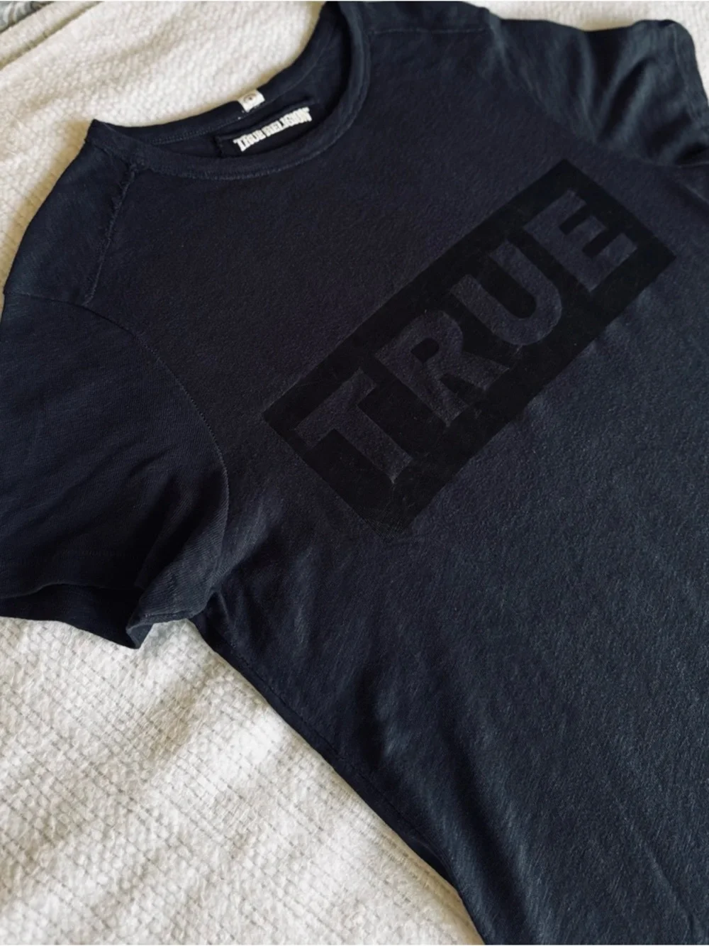 TRUE RELIGION Black Short Sleeve Crewneck Tee w Tonal 'TRUE' Logo Cotton T-shirt